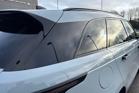  Land Rover Range Rover Velar 2.0 D200 MHEV Dynamic SE Auto 4WD Euro 6 (s/s) 5dr Thumbnail #47