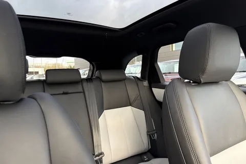  Land Rover Range Rover Velar 2.0 D200 MHEV Dynamic SE Auto 4WD Euro 6 (s/s) 5dr Thumbnail #59