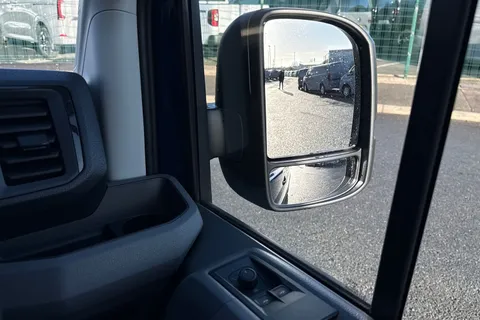 20 of 59 for Volkswagen Crafter CR35 Panel van Commerce Plus MWB 140 PS 2.0 TDI 8sp Auto - MY25!!!