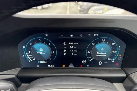 CX75VTD Volkswagen Transporter 2.0 TDI T28 Commerce Pro Auto FWD SWB Euro 6 (s/s) 5dr Thumbnail #30