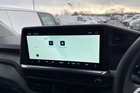 CX75VTD Volkswagen Transporter 2.0 TDI T28 Commerce Pro Auto FWD SWB Euro 6 (s/s) 5dr Thumbnail #37