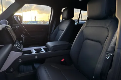  Land Rover Defender 110 3.0 D250 MHEV X-Dynamic HSE Auto 4WD Euro 6 (s/s) 5dr Thumbnail #12