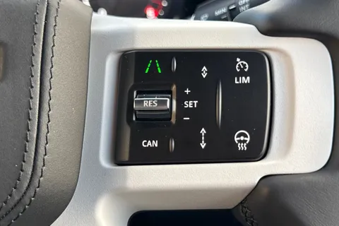  Land Rover Defender 110 3.0 D250 MHEV X-Dynamic HSE Auto 4WD Euro 6 (s/s) 5dr Thumbnail #19