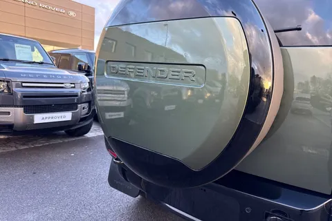  Land Rover Defender 110 3.0 D250 MHEV X-Dynamic HSE Auto 4WD Euro 6 (s/s) 5dr Thumbnail #24