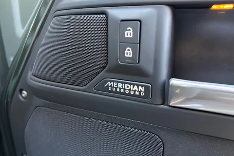  Land Rover Defender 110 3.0 D250 MHEV X-Dynamic HSE Auto 4WD Euro 6 (s/s) 5dr Thumbnail #31