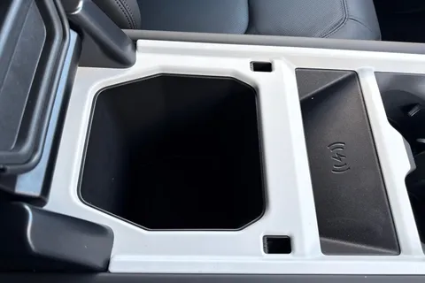  Land Rover Defender 110 3.0 D250 MHEV X-Dynamic HSE Auto 4WD Euro 6 (s/s) 5dr Thumbnail #49