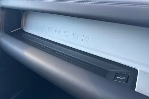  Land Rover Defender 110 3.0 D250 MHEV X-Dynamic HSE Auto 4WD Euro 6 (s/s) 5dr Thumbnail #52