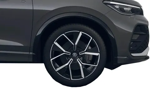  Volkswagen Tiguan 1.5 eTSI MHEV R-Line DSG Euro 6 (s/s) 5dr Thumbnail #8