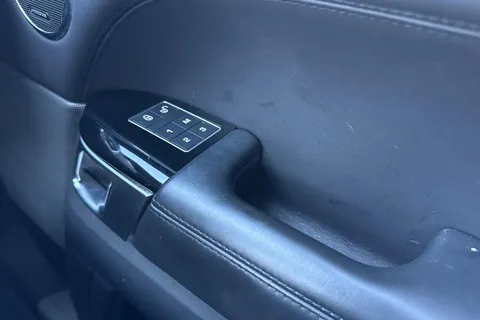 WL19CBV Land Rover Range Rover Sport 2.0 P400e HSE Dynamic 5dr Auto Thumbnail #18