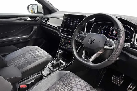 KP25XHB Volkswagen T-Roc 1.5 TSI R-Line 5dr DSG Thumbnail #6