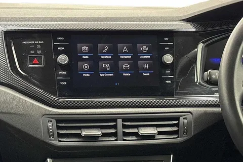 GJ25SVZ Volkswagen Polo 1.0 TSI Life 5dr DSG Thumbnail #12