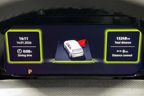 GL25KPT Volkswagen Golf 1.5 eTSI 150 R-Line 5dr DSG Thumbnail #11