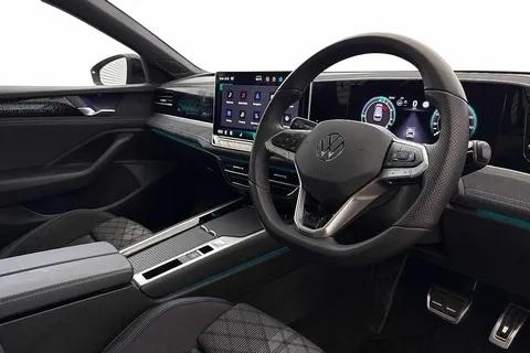 DF25YLL Volkswagen Passat 1.5 TSI eHybrid 272 R-Line 5dr DSG Thumbnail #6