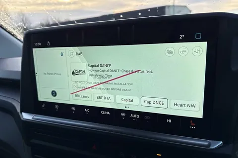 PJ75YUD Volkswagen Transporter 2.0 TDI 170 Commerce Pro Van Auto Thumbnail #31