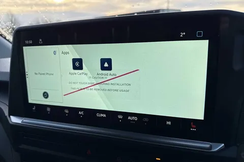 PJ75YUD Volkswagen Transporter 2.0 TDI 170 Commerce Pro Van Auto Thumbnail #33