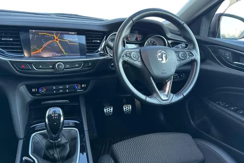 DN67EHT Vauxhall Insignia 2.0 Turbo D SRi Nav 5dr Thumbnail #13