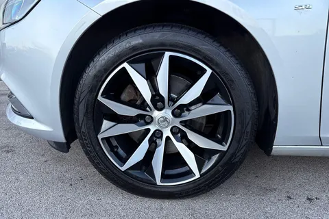 DN67EHT Vauxhall Insignia 2.0 Turbo D SRi Nav 5dr Thumbnail #23