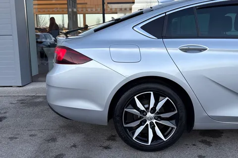 DN67EHT Vauxhall Insignia 2.0 Turbo D SRi Nav 5dr Thumbnail #34