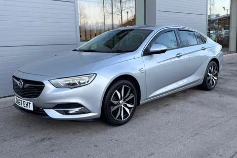 DN67EHT Vauxhall Insignia 2.0 Turbo D SRi Nav 5dr Thumbnail #37