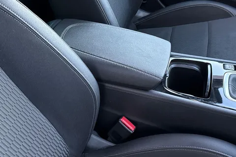 DN67EHT Vauxhall Insignia 2.0 Turbo D SRi Nav 5dr Thumbnail #39