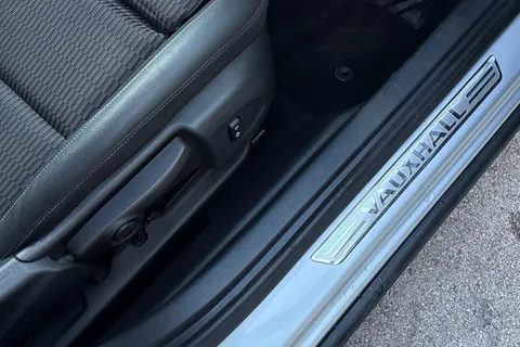 DN67EHT Vauxhall Insignia 2.0 Turbo D SRi Nav 5dr Thumbnail #42