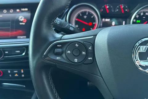 DN67EHT Vauxhall Insignia 2.0 Turbo D SRi Nav 5dr Thumbnail #55