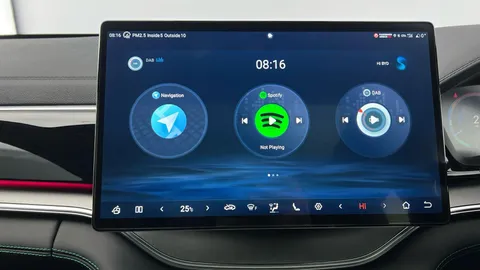 LD25TPZ BYD Seal U 1.5 DM-i 18.3kWh Boost CVT Auto Euro 6 (s/s) 5dr Thumbnail #8