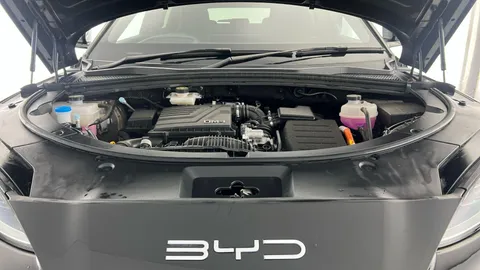 LF25ZBD BYD Seal U 1.5 DM-i 26.6kWh Comfort CVT Auto Euro 6 (s/s) 5dr Thumbnail #15