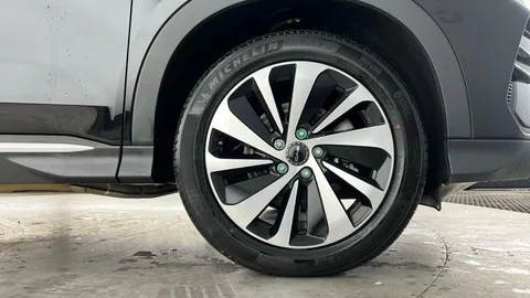 LD25TPZ BYD Seal U 1.5 DM-i 18.3kWh Boost CVT Auto Euro 6 (s/s) 5dr Thumbnail #13