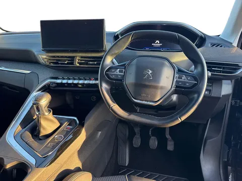 MW22HXO PEUGEOT 3008 1.2 PureTech Allure Premium 5dr Thumbnail #12