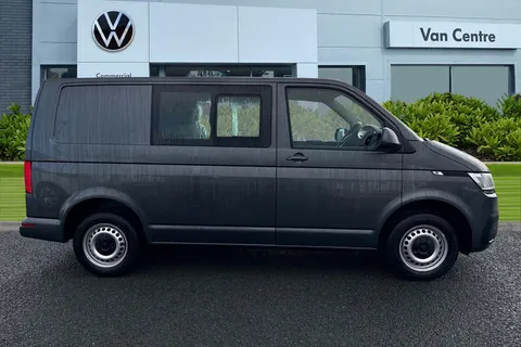 CX74LWK Volkswagen Transporter 2.0 TDI 150 Startline Kombi Van DSG Thumbnail #3
