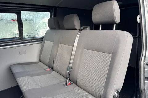 CX74LWK Volkswagen Transporter 2.0 TDI 150 Startline Kombi Van DSG Thumbnail #13