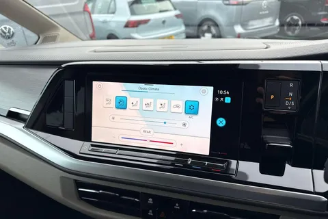 CX72NZD Volkswagen Multivan 1.5 TSI Life 5dr LWB DSG Thumbnail #18