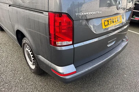 CX74LWK Volkswagen Transporter 2.0 TDI 150 Startline Kombi Van DSG Thumbnail #15