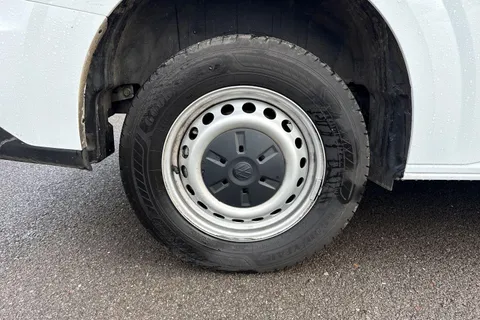 CX25LYZ Volkswagen Transporter 2.0 TDI 110 Commerce Plus Van Thumbnail #22