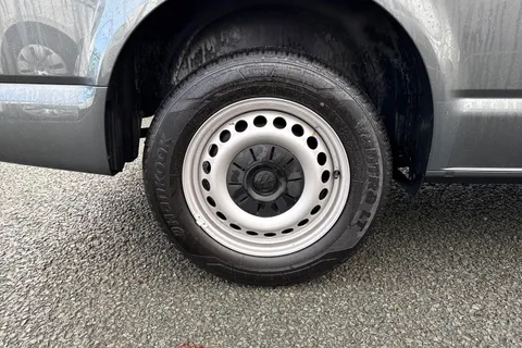 CX74LWK Volkswagen Transporter 2.0 TDI 150 Startline Kombi Van DSG Thumbnail #22