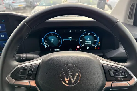 CX25LYZ Volkswagen Transporter 2.0 TDI 110 Commerce Plus Van Thumbnail #28