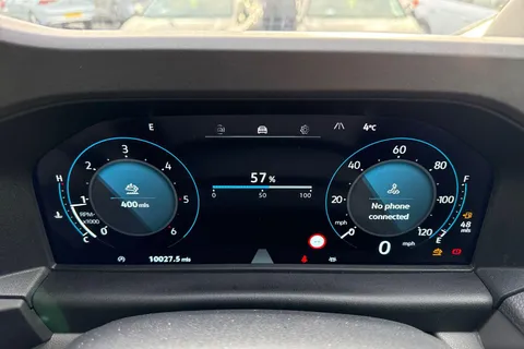 CX25LYZ Volkswagen Transporter 2.0 TDI 110 Commerce Plus Van Thumbnail #29