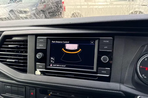 CX74LWK Volkswagen Transporter 2.0 TDI 150 Startline Kombi Van DSG Thumbnail #37