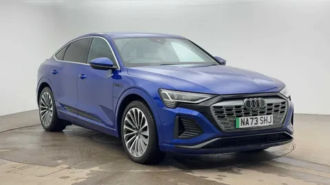 NA73SHJ Audi Q8 300kW 55 Quattro 114kWh S Line 5dr Auto Thumbnail #1
