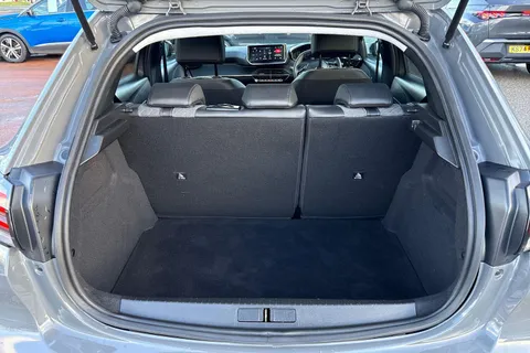 DE25UVK PEUGEOT 208 1.2 PureTech 100 Allure 5dr Thumbnail #10