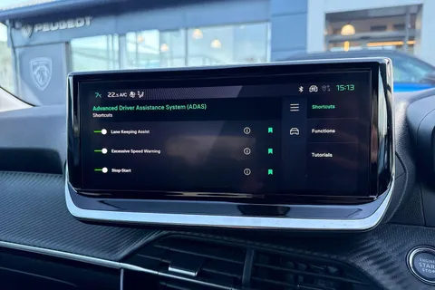 DE25UVK PEUGEOT 208 1.2 PureTech 100 Allure 5dr Thumbnail #49