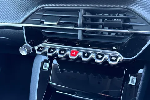 DE25UVK PEUGEOT 208 1.2 PureTech 100 Allure 5dr Thumbnail #55