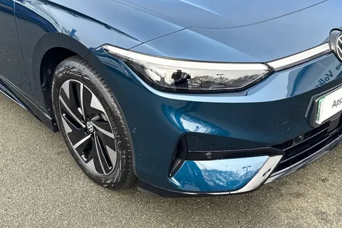 KM25CYY Volkswagen Id.7 210kW Match Pro 77kWh 5dr Auto Thumbnail #8