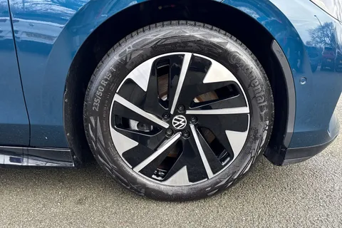 KM25CYY Volkswagen Id.7 210kW Match Pro 77kWh 5dr Auto Thumbnail #9