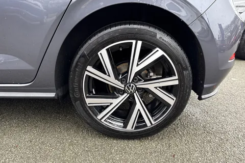 DC25NJJ Volkswagen Polo 1.0 TSI 115 Black Edition 5dr DSG Thumbnail #11