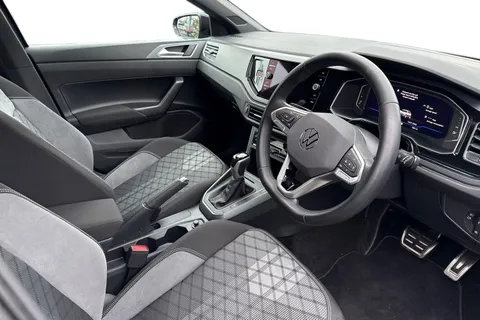 DC25NJJ Volkswagen Polo 1.0 TSI 115 Black Edition 5dr DSG Thumbnail #13