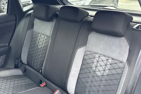 DC25NJJ Volkswagen Polo 1.0 TSI 115 Black Edition 5dr DSG Thumbnail #18