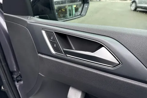 DC25NJJ Volkswagen Polo 1.0 TSI 115 Black Edition 5dr DSG Thumbnail #20