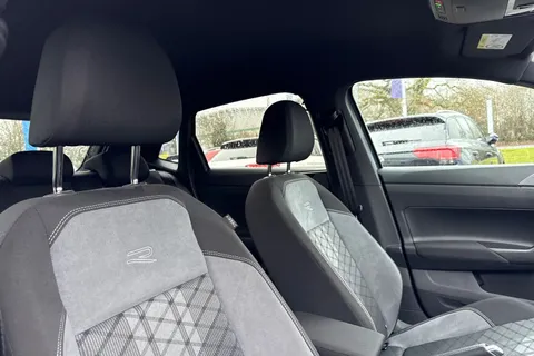 DC25NJJ Volkswagen Polo 1.0 TSI 115 Black Edition 5dr DSG Thumbnail #23